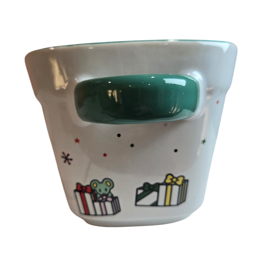 Hello Kitty Christmas Baking Dish NWOB 9x4 Rectangular Ceramic Green Handles - Picture 2 of 5